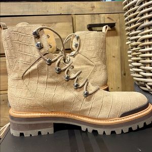 Marc Fisher LTD Izzie 2 Combat Boot in Camel Size 10